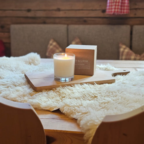 LECH & LOOM Duftkerze Bergluft – handgegossene Sojawachskerze